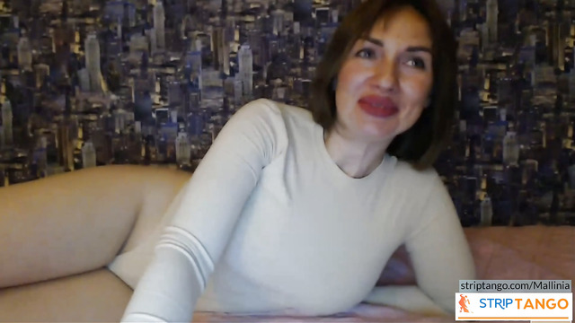 Mallinia's Playroom – Live & Personal