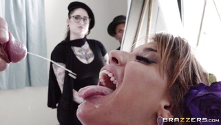 MILF Mercedes Carrera gets cumshots in her opened mouth