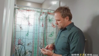 Alura Jenson gets pussy pounded standing in the shower