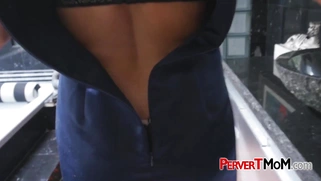 Pretty milf Jane Doux gets amazed