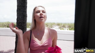 Blonde Kelsey Kane is getting picked up outdoors