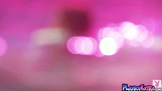 Teen reveals her pussy under the water