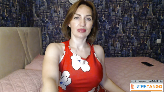 Mallinia's Playroom – Live & Personal