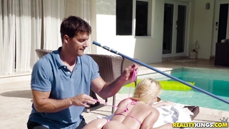 Riley Star asks Ramon to rub oil over her tight body