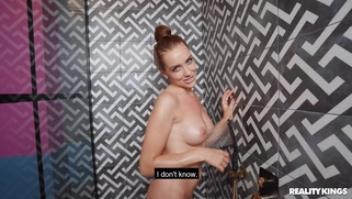 Luxury Girl is sucking the cock in the shower