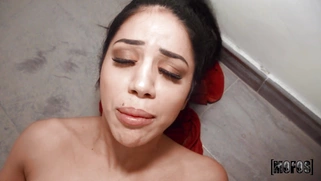 Julia De Lucia gets her trimmed pussy fucked
