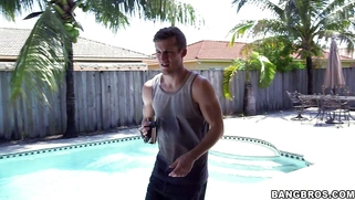 Johnny film his stepmom Alyssa Lynn cleaning naked
