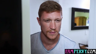 Stepsis impressed by stepbrothers size