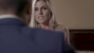 Christie Stevens gets cumshot on her ass after riding the cock