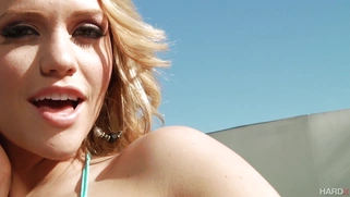 Mia Malkova flaunts her ass and strips her bikini