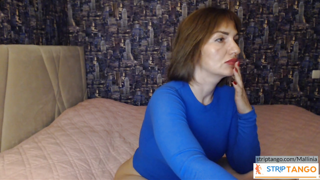 Mallinia's Playroom – Live & Personal