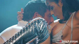Tia Cyrus gets her pussy licked by Tommy Gunn
