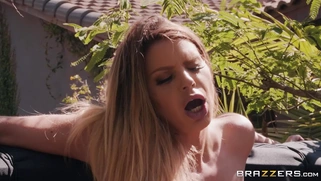 Busty mom Brooklyn Chase rides the stiff dick outdoors