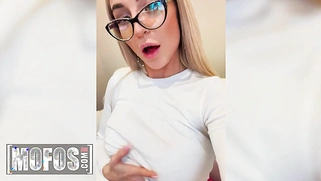 Sweet Emmy thanks her boyfriend for her new sex toy and sends him a video of herself using it and squirting