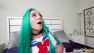 Bailey Base and Yumi Sin are playing lesbo games