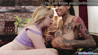 Im licking and fisting the cleaning lady