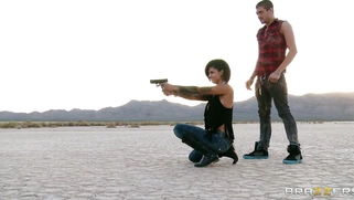 Bonnie Rotten takes facial cumshot outdoor