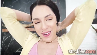 Strokies Selena Ivy squirts and pleads for facial