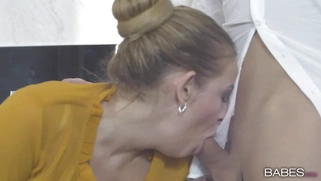 Candy Alexa gets jizz in her mouth