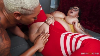 Jadynn Stone, Thick Ass Daphne and Ethan Seeks in 3way