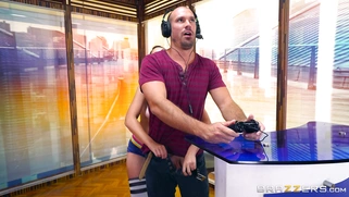 Sexy player Kimber Lee seduces Sean by flashing her tits