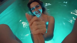 Hot Girl Perfect Ass Reverse Cowgirl In Spa Pool