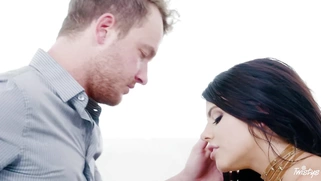 Adriana Chechik gives nice blowjob