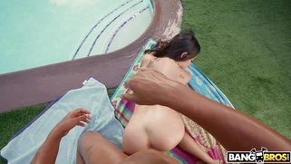 Freya Von Doom gets fucke and facialed by Jovan Jordan