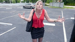 Blonde mom Kaylynn Keys is getting picked up on the street