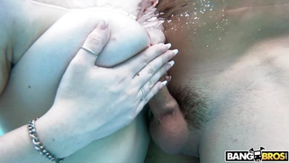 Gracie Gates gets fucked standing in the pool