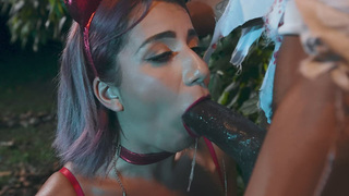 Roxie Sinner is sucking the enormous black dick outdoors