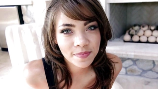 19 year old mixed race beauty Cassidy Banks pulls out her huge naturals