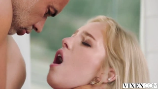 VIXEN Absolute Temptress Blonde Bella