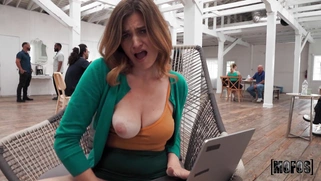 Nicole Rae is fingering her trimmed pussy on the chair